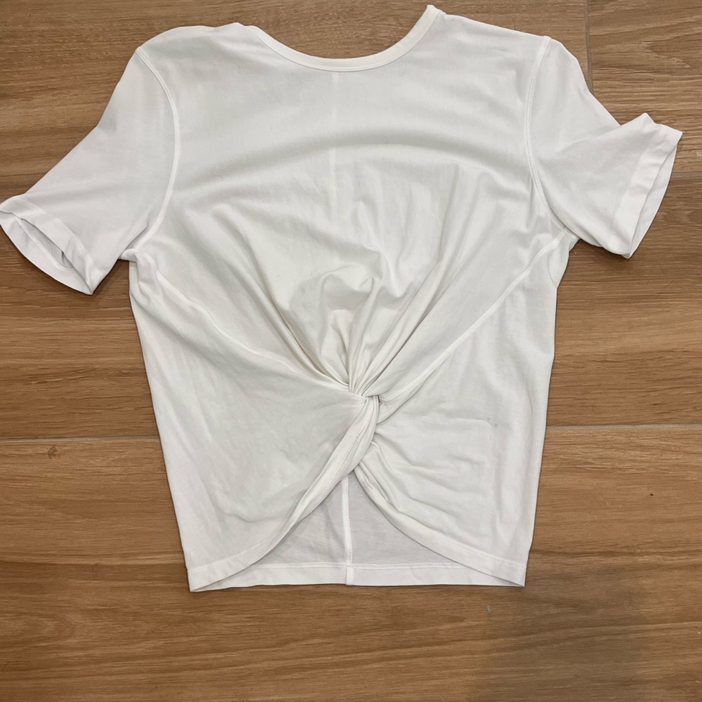 Lululemon Crescent Tee in White